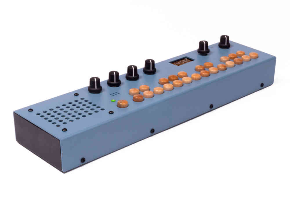 Critter and Guitari Organelle Synthesiser and Sound Processor Instrument (Blue)
