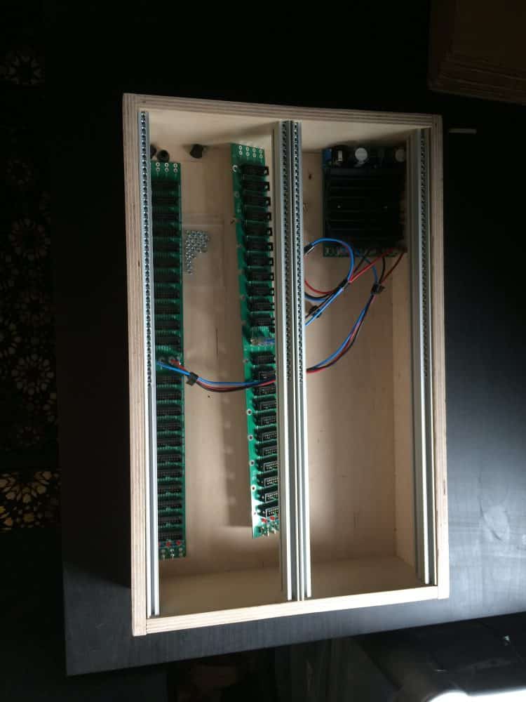 Elevator Sound 6U / 84hp DIY Wooden Case w/ Doepfer PSU 3