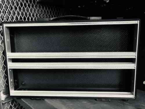Damaru Eurorack Modular Travel Case (7U 104hp Unpowered 1U Middle)