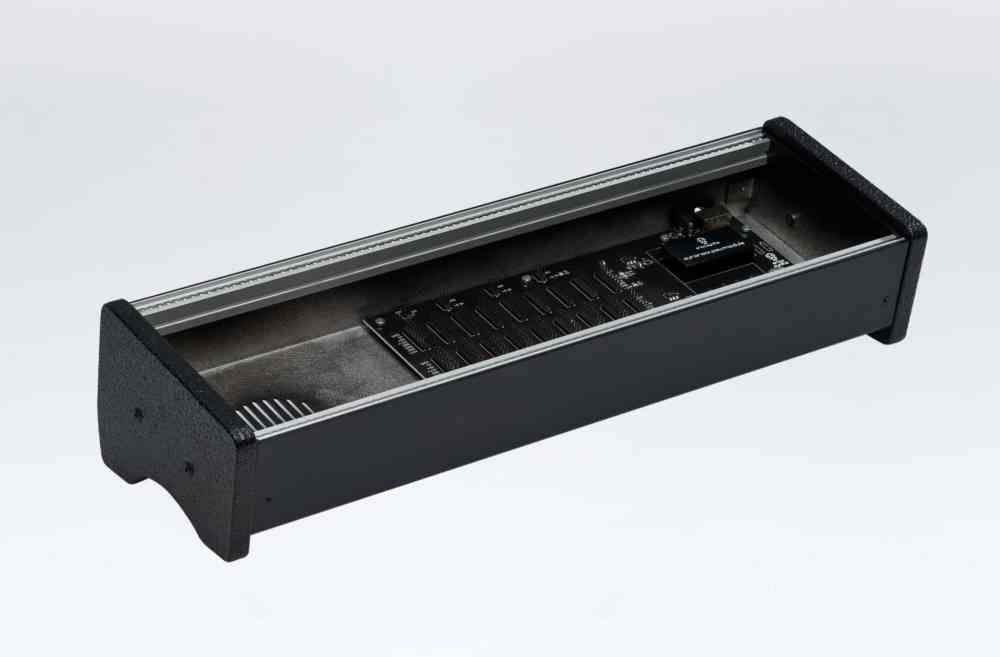 Erica Synths Aluminium Powered Skiff Case 1 x 84HP