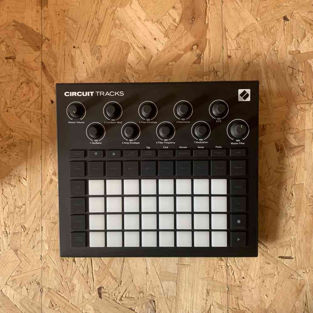 Novation Circuit Tracks Standalone Desktop Groovebox [Ex-Demo]
