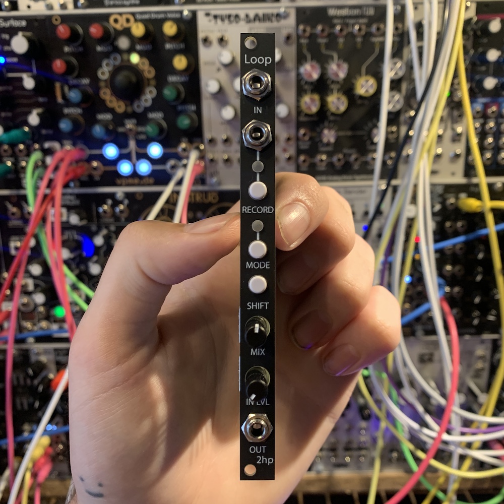 2hp Loop Audio Recorder and Looper Eurorack Module (Black) [B-Stock]