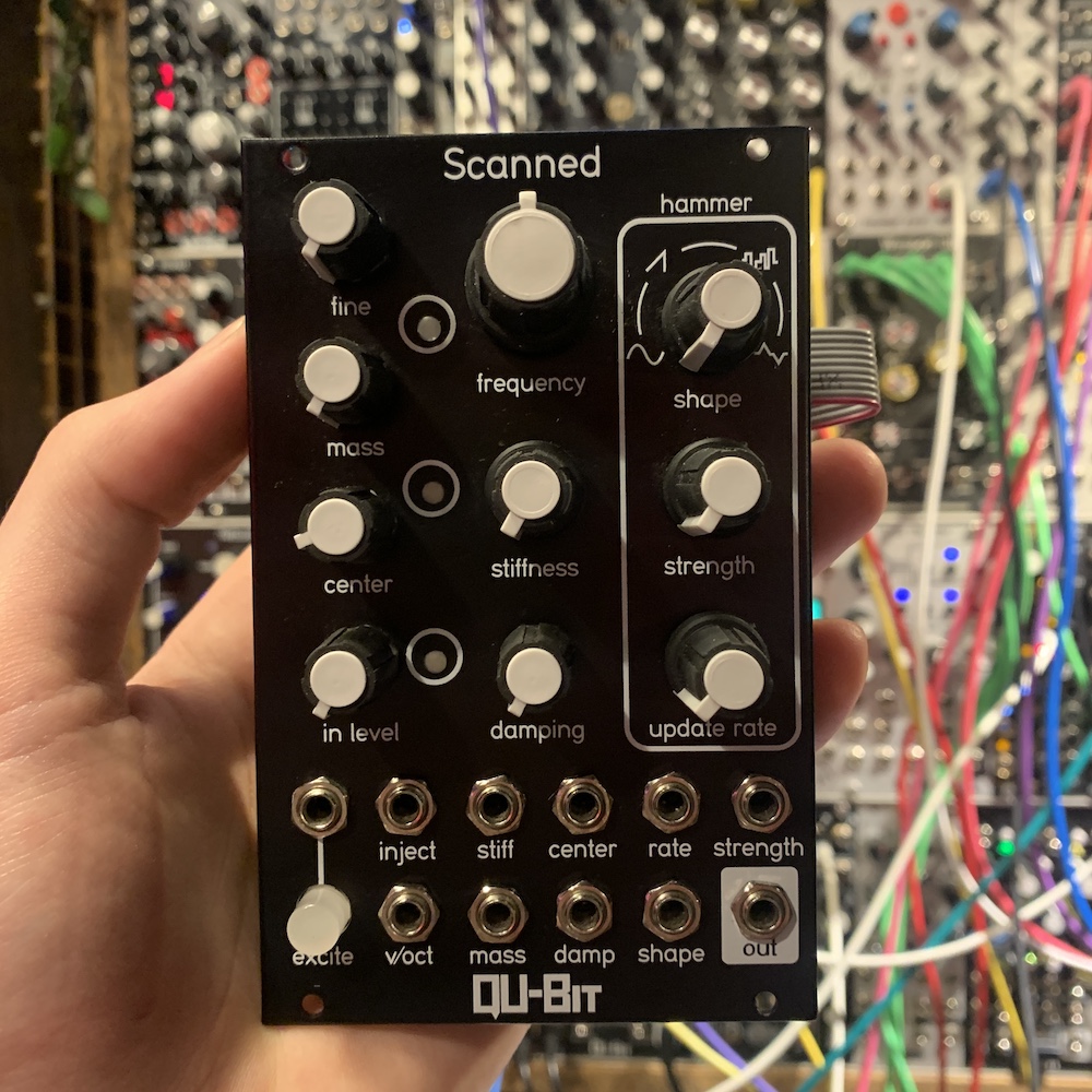 Qu-Bit Electronix Scanned Eurorack Wavetable VCO Module (Black) [Second Hand]