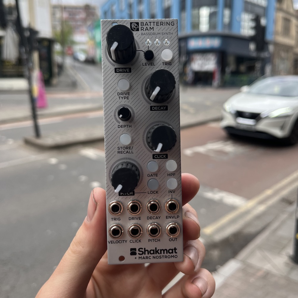Shakmat Modular Battering Ram Eurorack Bass Drum Module [B-Stock]
