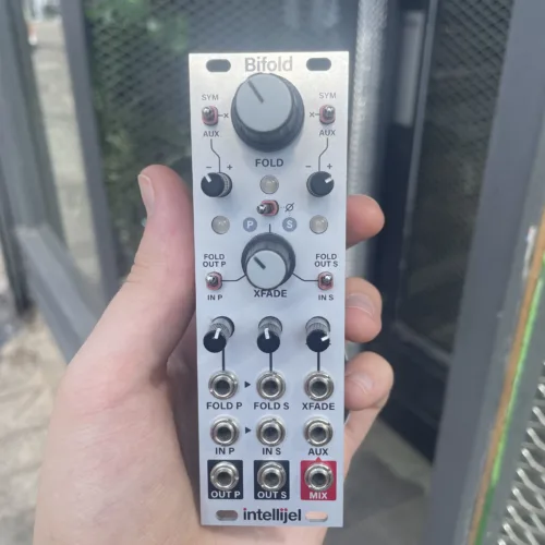 Intellijel Bifold Eurorack Distortion and Waveshaper Module [Ex-Demo – Excellent]