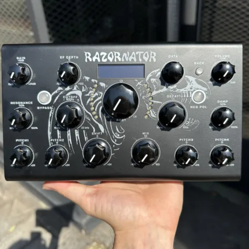 Erica Synths Razornator Five Voice Chromatic Stereo Resonator [B-Stock – Near Mint]